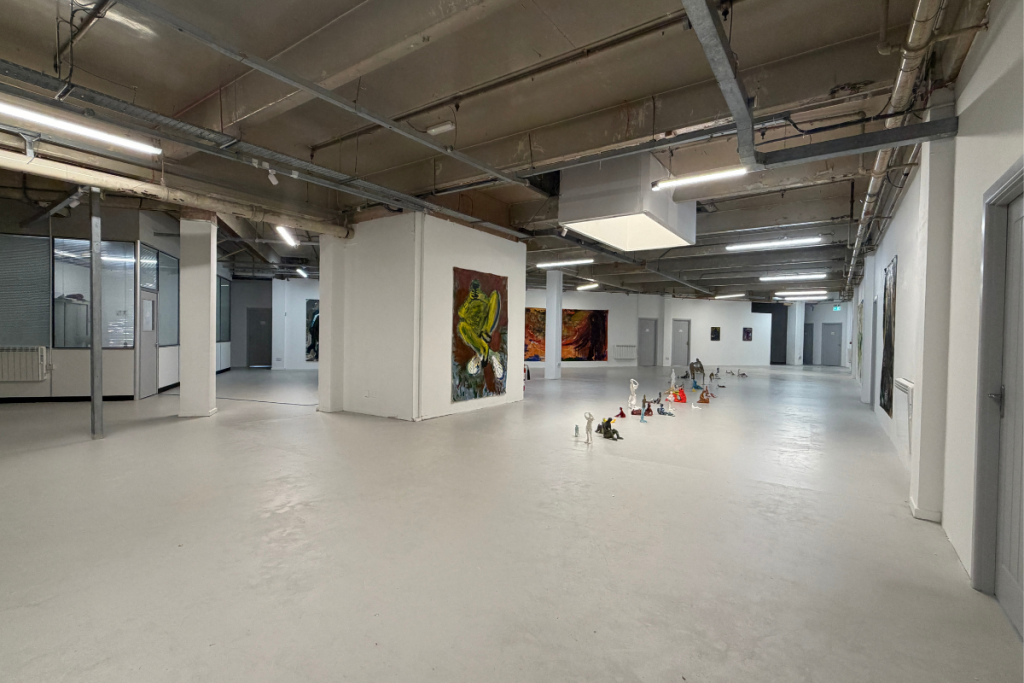 Image of QSS Gallery 1 foyer from main entrance